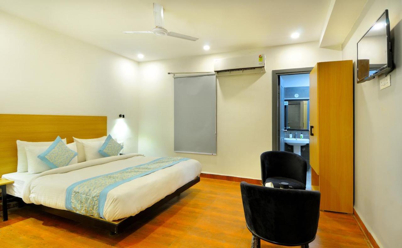 The Red York Hotell Ghaziabad Exteriör bild